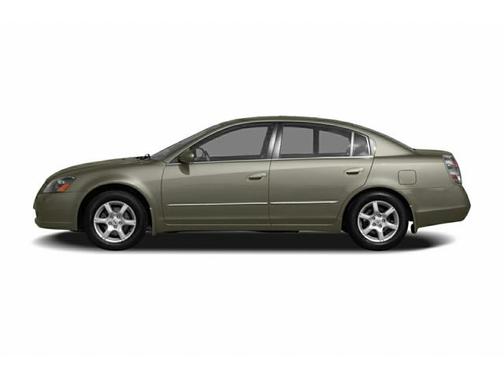 White 2005 Nissan Altima 2.5 S