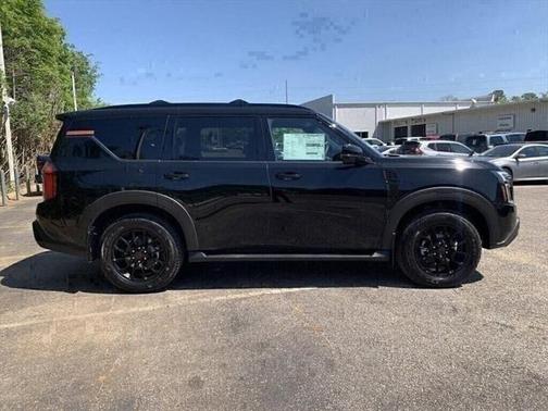 2025 Nissan Armada PRO-4X 4WD