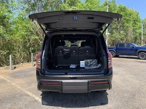 2025 Nissan Armada PRO-4X 4WD