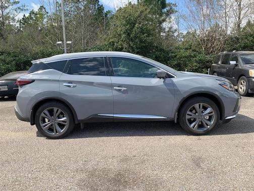 Boulder Gray Pearl 2023 Nissan Murano Platinum FWD