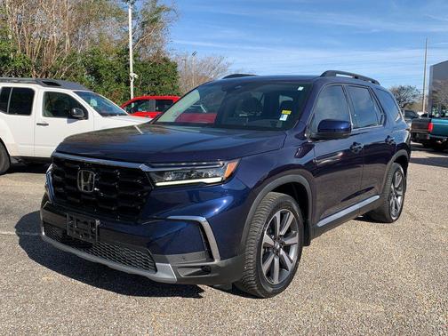 2023 Honda Pilot AWD Elite