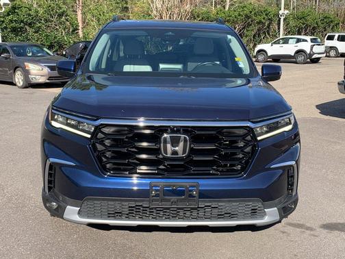2023 Honda Pilot AWD Elite