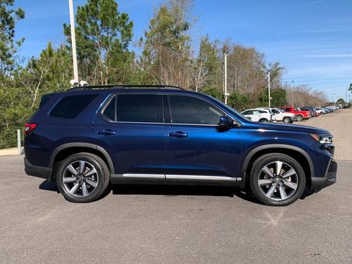 2023 Honda Pilot AWD Elite