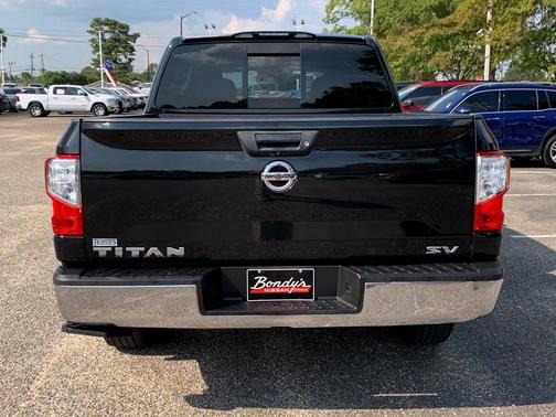 2019 Nissan Titan SV