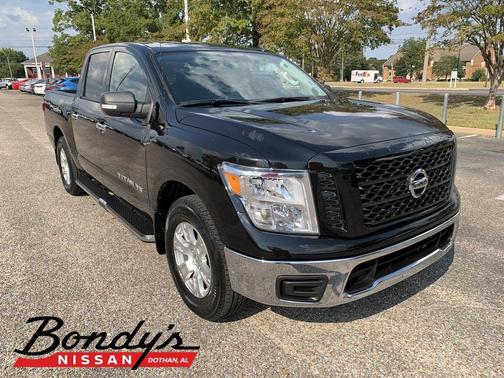 2019 Nissan Titan SV