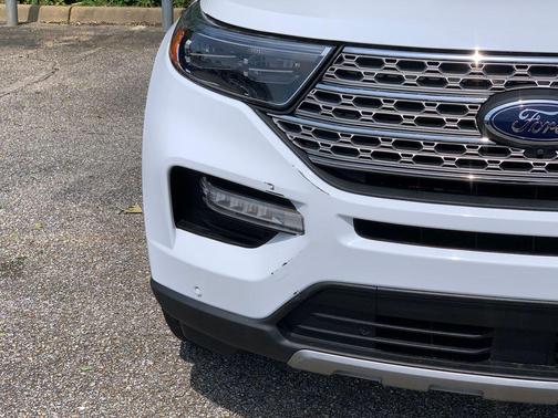 Oxford White 2023 Ford Explorer Limited