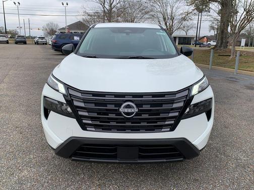Glacier White 2026 Nissan Rogue S
