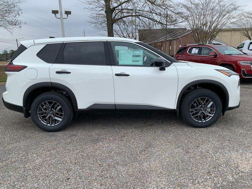 Glacier White 2026 Nissan Rogue S