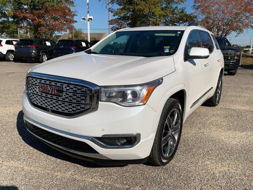 2017 GMC Acadia Denali