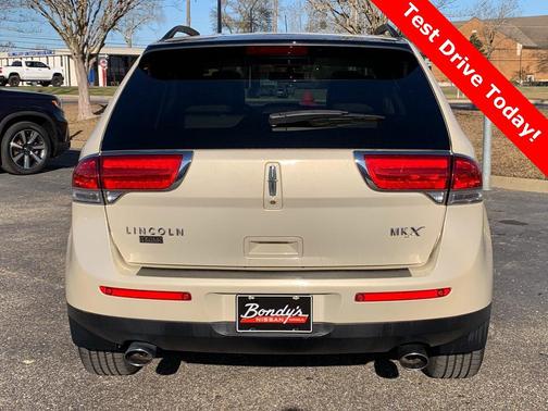 2014 Lincoln MKX Base
