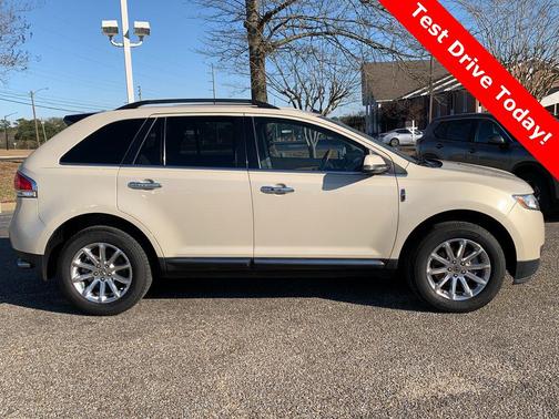 2014 Lincoln MKX Base