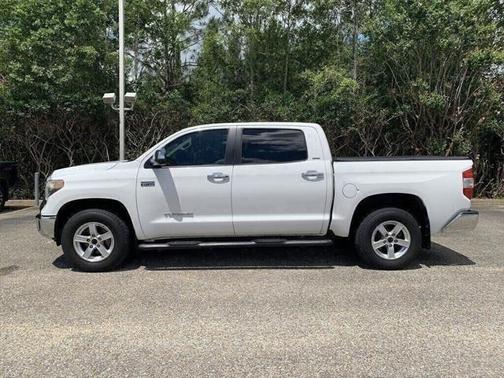 2018 Toyota Tundra SR5