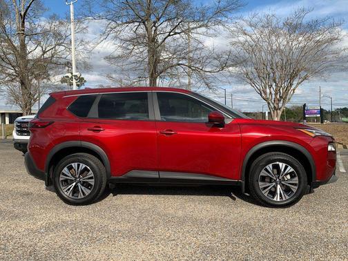 Scarlet 2023 Nissan Rogue SV