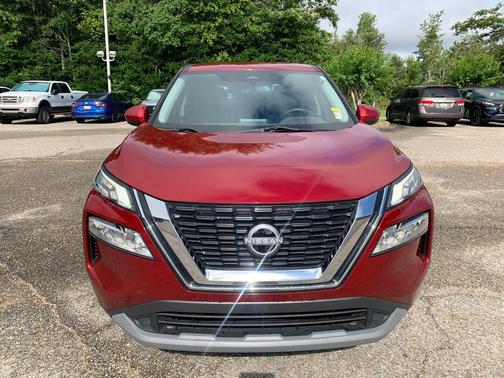 Scarlet 2023 Nissan Rogue SV