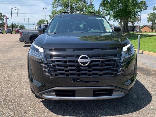 Super Black 2026 Nissan Pathfinder SL