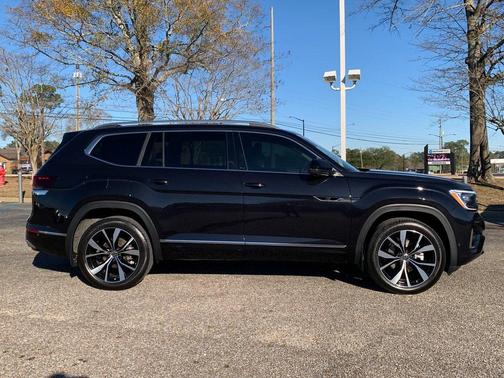 2024 Volkswagen Atlas 2.0T SEL Premium R-Line 4MOTION