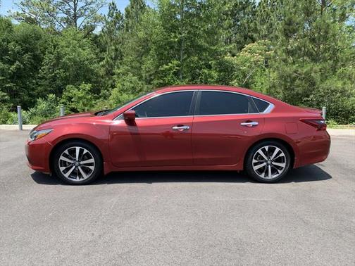 2017 Nissan Altima 2.5 SR
