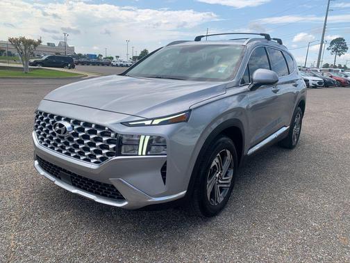 Shimmering Silver Pearl 2022 Hyundai SANTA FE SEL 2.4