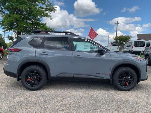 Boulder Gray Pearl 2026 Nissan Rogue Rock Creek