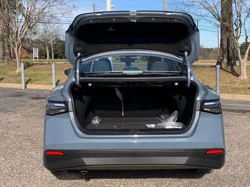 2026 Nissan Sentra SL