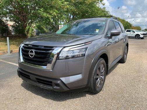 2022 Nissan Pathfinder SV 2WD