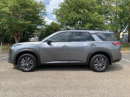 2022 Nissan Pathfinder SV 2WD
