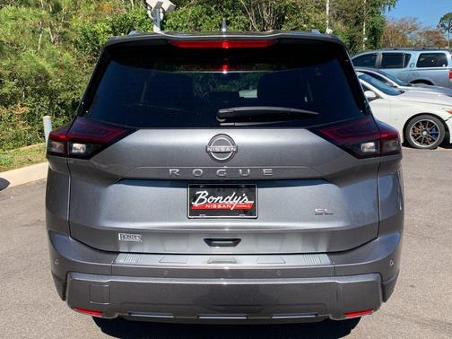 2024 Nissan Rogue SL