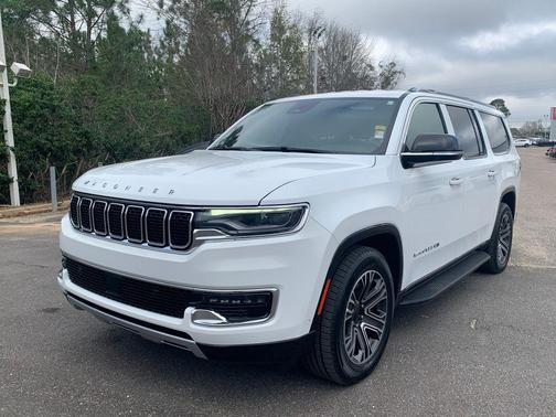 2024 Jeep Wagoneer L Series II 4x2