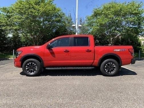 2024 Nissan Titan PRO-4X