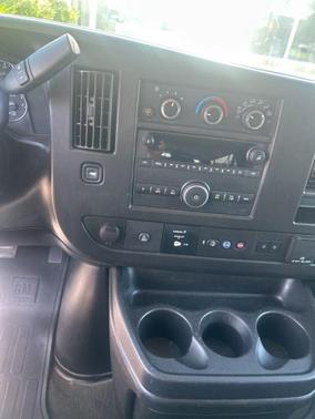 Summit White 2019 Chevrolet Express 3500 LT