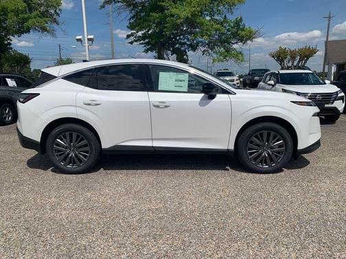 Everest White Pearl Tricoat 2026 Nissan Murano SL