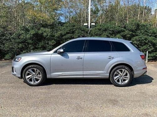 2021 Audi Q7 45 Premium
