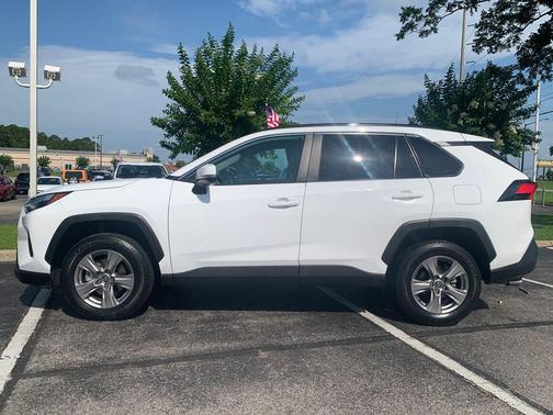 Ice 2025 Toyota RAV4 XLE
