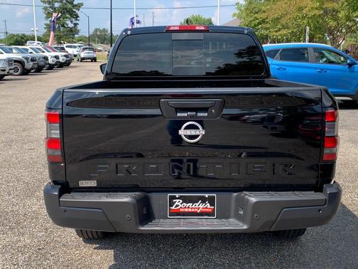 2025 Nissan Frontier S