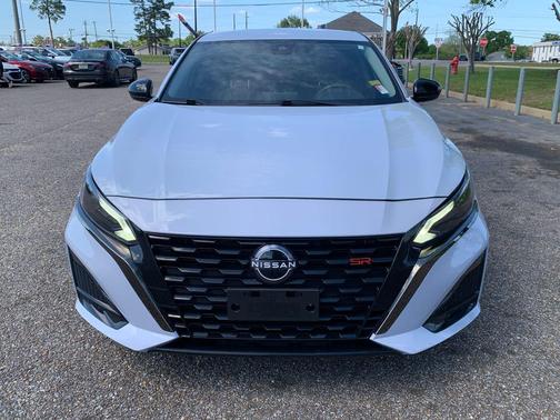 Gray Sky Pearl 2023 Nissan Altima SR FWD