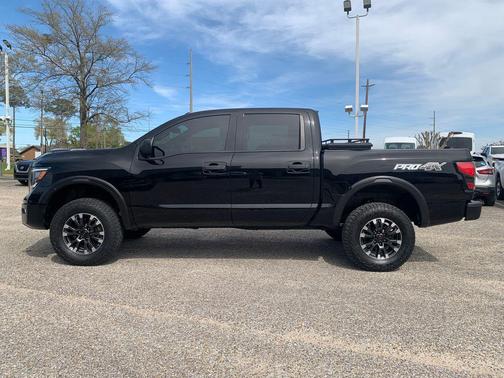 2021 Nissan Titan PRO-4X