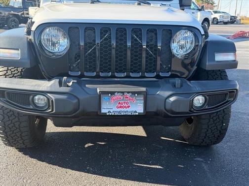 2020 Jeep Gladiator Sport