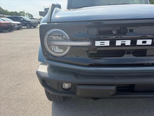 Azure Gray Metallic Tri-Coat 2023 Ford Bronco Outer Banks