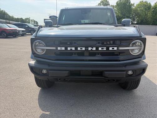 Azure Gray Metallic Tri-Coat 2023 Ford Bronco Outer Banks