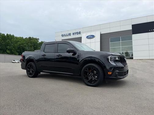 Shadow Black 2025 Ford Maverick Lobo High