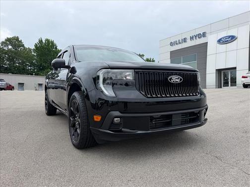 Shadow Black 2025 Ford Maverick Lobo High