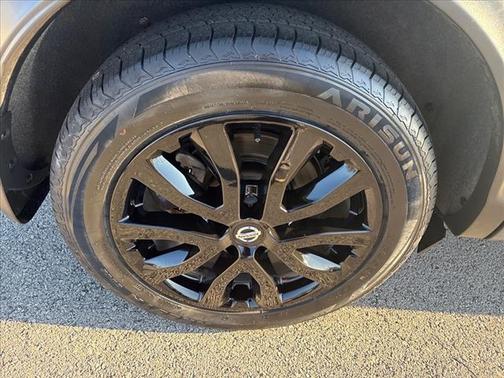 2022 Nissan Rogue Sport SV