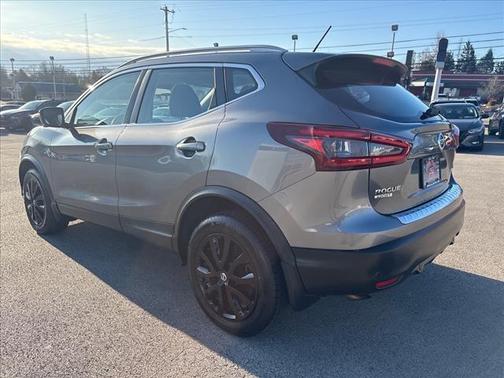 2022 Nissan Rogue Sport SV