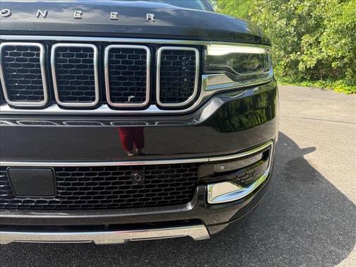 Diamond Black 2024 Jeep Wagoneer L Series III
