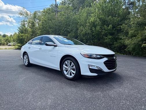 Summit White 2023 Chevrolet Malibu LT