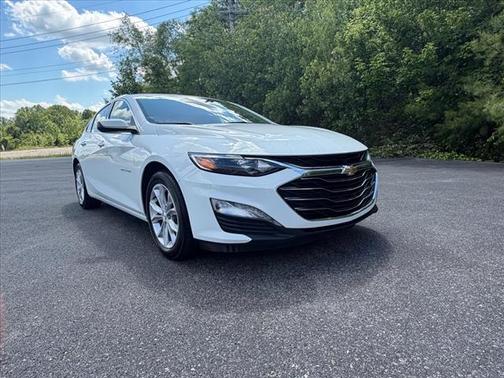 Summit White 2023 Chevrolet Malibu LT
