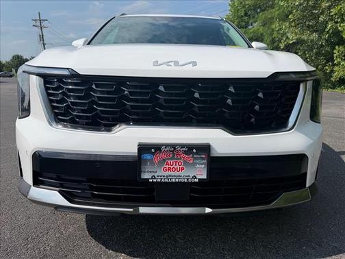 Glacial White Pearl 2024 Kia Sorento S