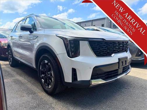 Glacial White Pearl 2024 Kia Sorento S