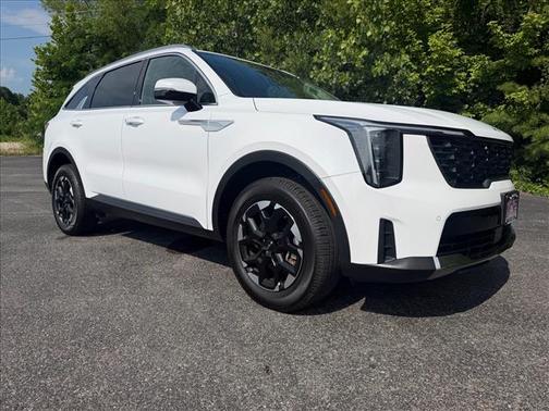 Glacial White Pearl 2024 Kia Sorento S