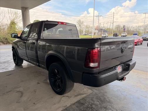 Granite Crystal Clearcoat Metallic 2022 RAM 1500 Classic SLT